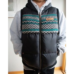 LRG Down vest with sweater detail